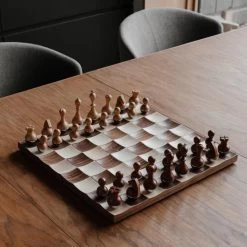 Wobble Chess Set