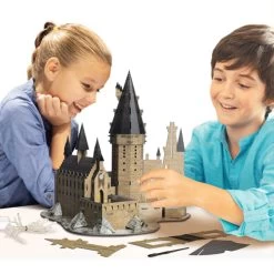 Harry Potter Make Your Own Light-Up Hogwarts Model